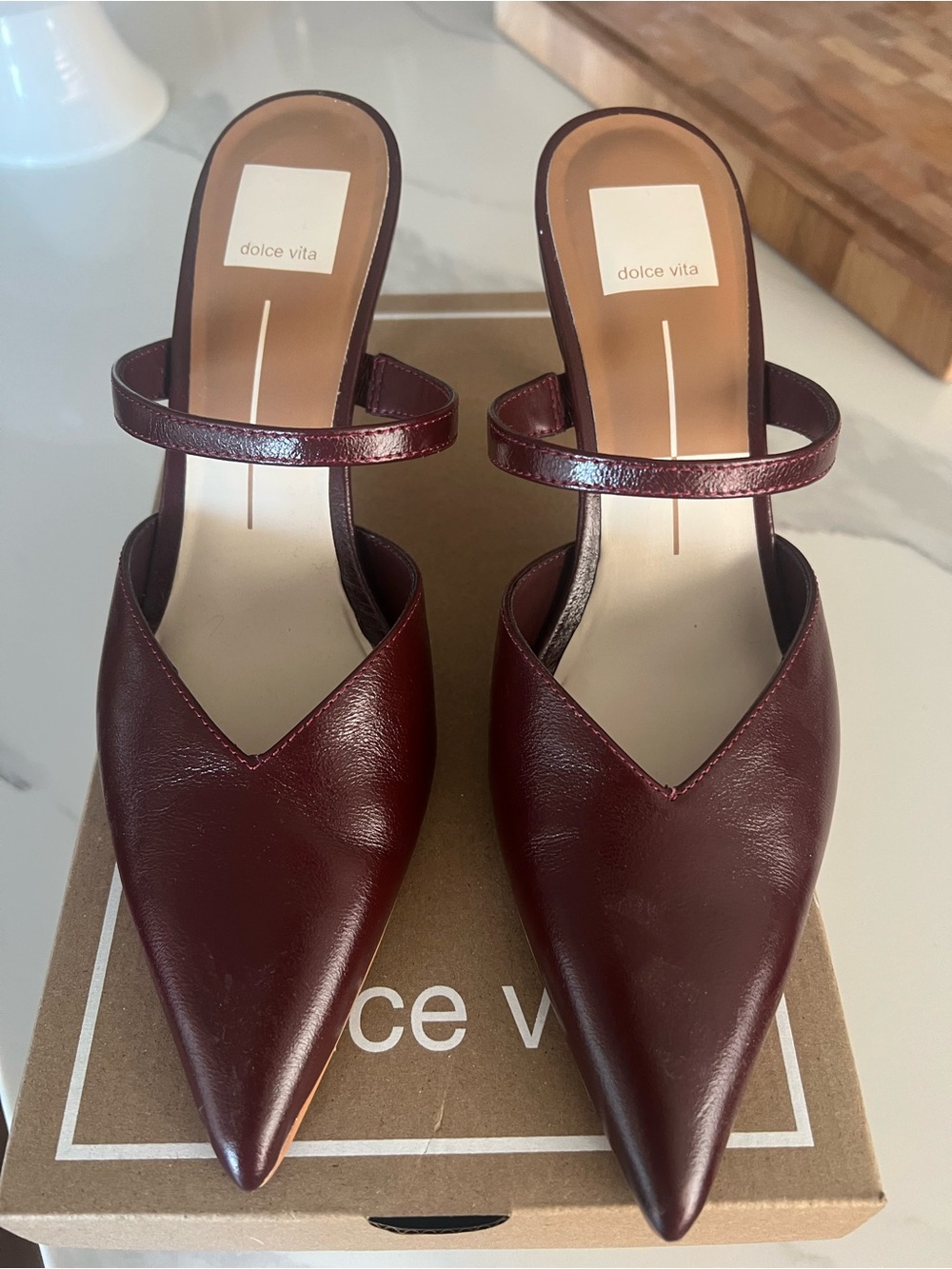 Dolce Vita Women's Burgundy Pointed-Toe Strap Mule Heels. Kanika - Picture 2 of 2